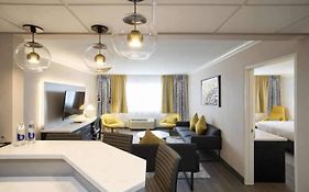 Gateway Hotel And Conference Center